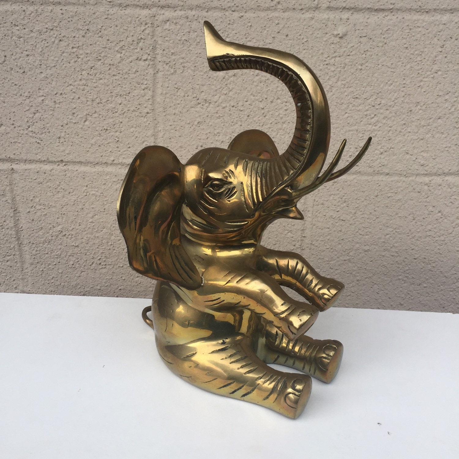 sitting elephant figurine