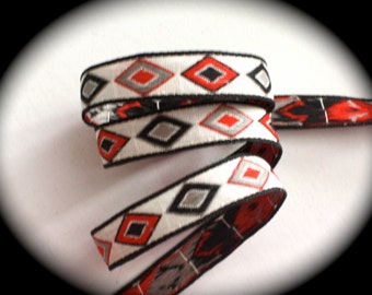 Vintage Woven Ribbon - 5/8 x 3 yards White/Natural Red, Black and Gray