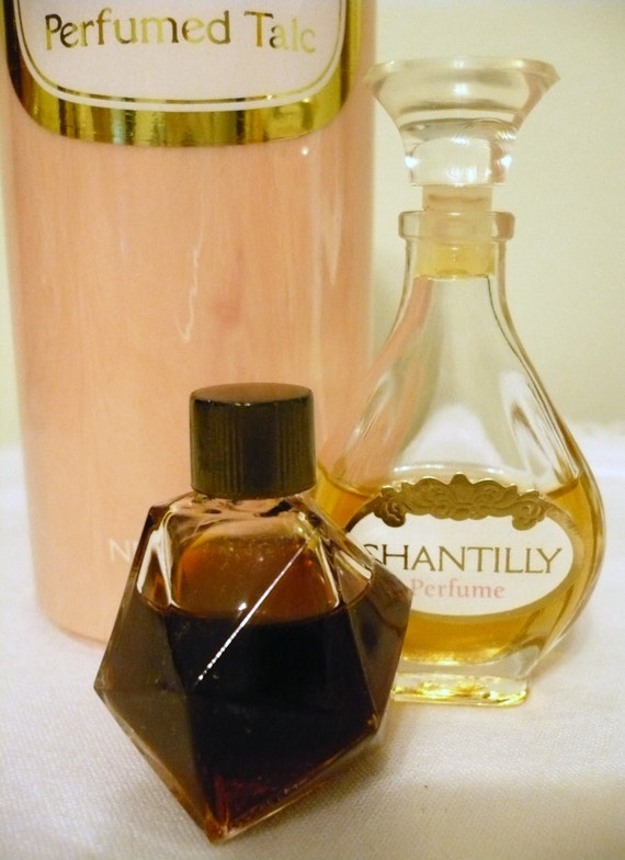 Vintage Chantilly BY Houbigant Talc full and 2 Perfumes