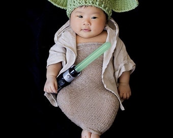 Space Alien Crochet hat - Photo prop - yoda hat- baby Yoda beanie - yoda newborn hat - wars hat - force hat - green yoda hat - unisex yoda