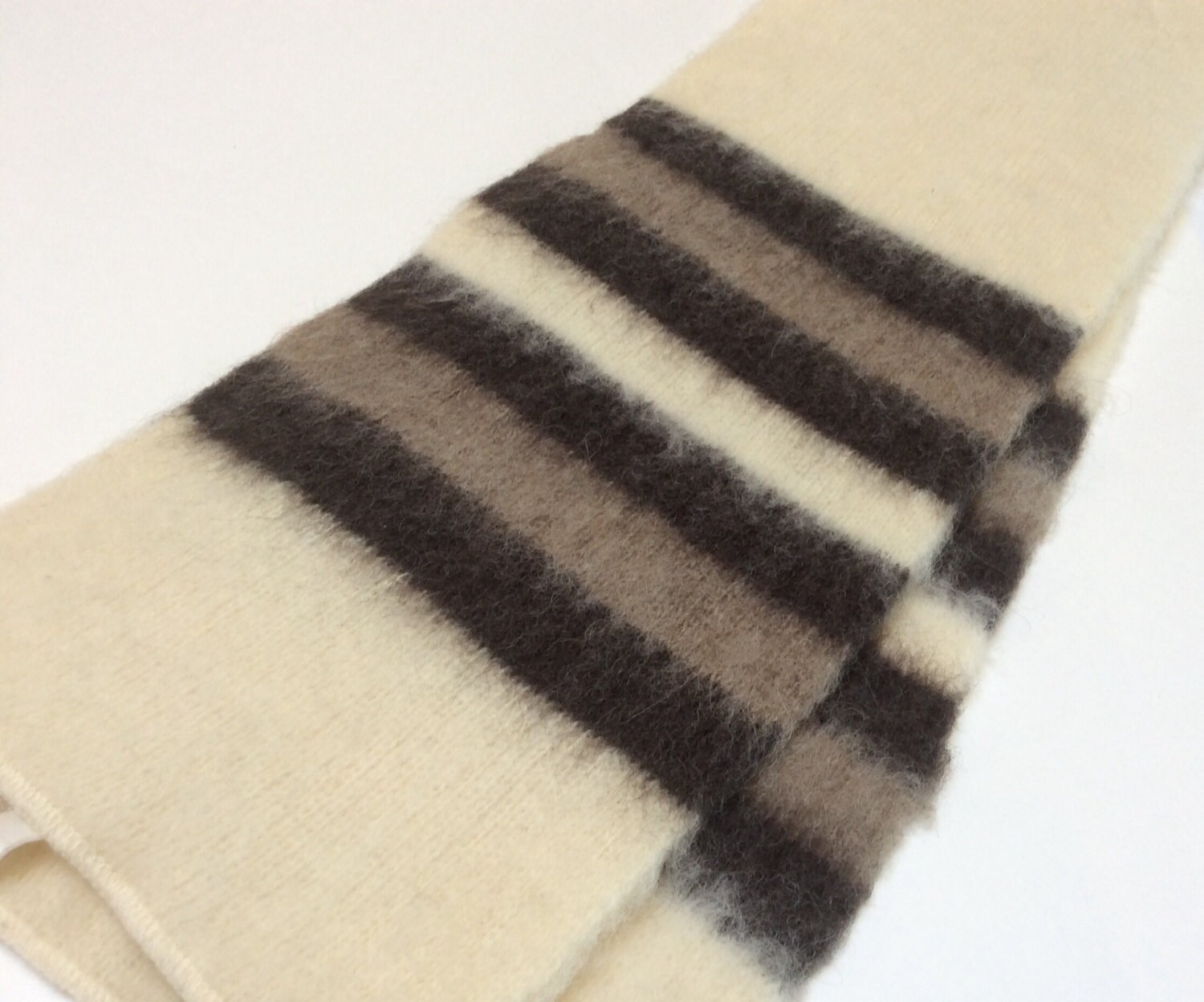 Vintage Icelandic Wool Scarf Alafoss of Iceland Cream with