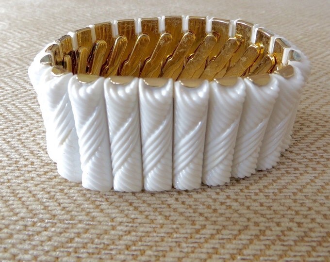 Vintage Molded Lucite Stretch Bracelet White Flexible Gold Band