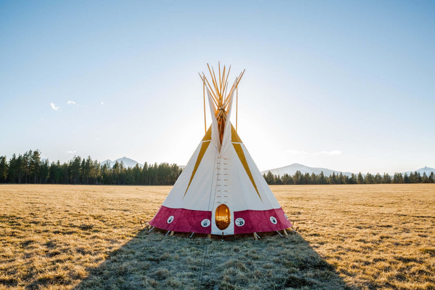 Handmade Traditional Sioux Tipi // Handmade 16 Feet Diameter