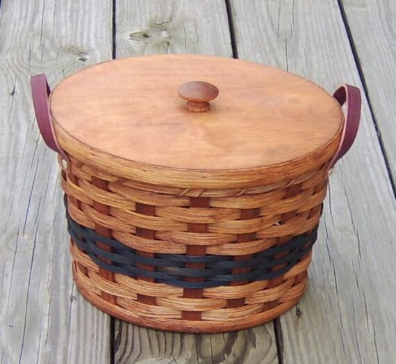Amish Handmade Cookie Jar Basket w/Lid and Leather by AmishBaskets