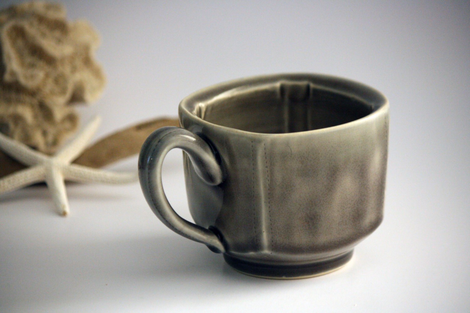 Grey square coffee mug Grey coffee mug Square coffee cup