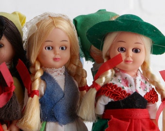 nationality dolls with sleeping eyes