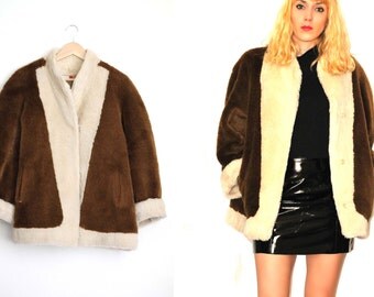 70s vintage faux fur coat / beige and brown / winter women coat / 70s coat / women clothing / 1970s clothing