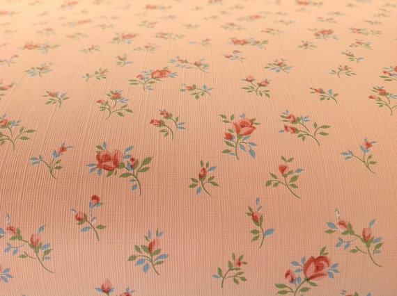 Items similar to Vintage pink ditsy floral Wallpaper 1.5 mtrs for