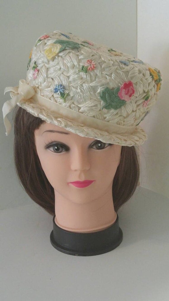 Vintage 1960's Roberta Bernay White Straw Pill Box Hat