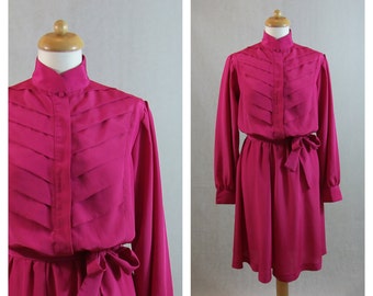 70s 80s vintage fuchsia pink dress with long sleeves. Shirtwaist dress. Size M - L.