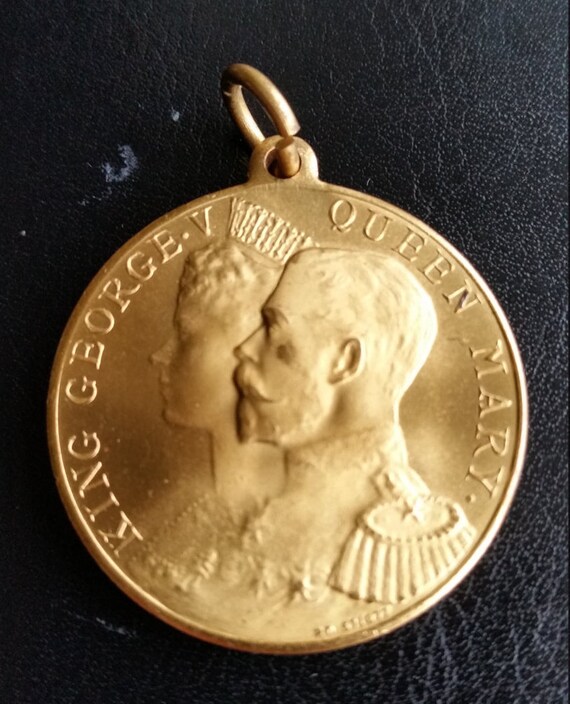 Antique 1911 King George Coronation Medal Struck By Elect