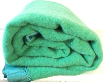 Vintage Green Wool Blanket / Camp Blanket Kenwood Ramcrest Pure Wool / Throw Blanket 100% Wool / Kenwood Blanket Emerald Green Wool Blanket