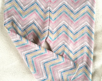 SALE Baby Leggings, Chevron Leggings, Cotton Knit, Newborn, Infant, Toddler, Girls (Gray, dotted chevron blue, pink, yellow), Baby Outfit