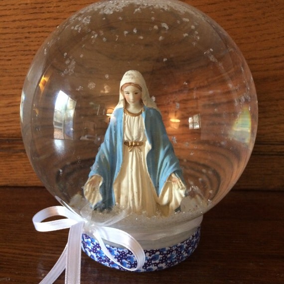 Snow globe the Blessed Virgin Mary in a lovely blue and white
