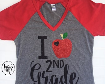 Teacher Tshirt - Teacher Shirt - Teaching - Shirt for Teachers - Teacher Gift - Gift for a Teacher - Teacher Appreciation - Apple Shirt