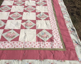 pink and green quilt, homemade quilt, handmade quilt, hand tied quilt, victorian girl quilt, quilted throw, art quilt, hand pieced quilt