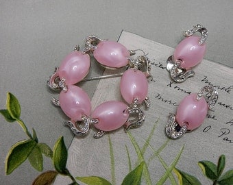 MARVELLA Pink Moonglow Cabochon Brooch & Clip On Earrings Set NAT14