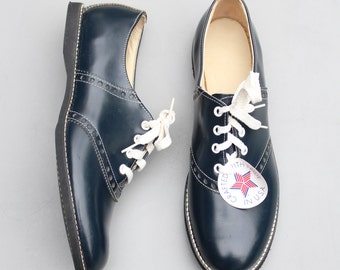 vintage 50s ladies saddle oxford shoes - deadstock with tags / 50s navy blue oxfords - 1950s sock hop costume / marked ladies 12 M