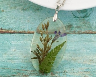 Wildflowers Flower pendant, Real Flower Jewelry, Resin Jewelry summer bouquet, Flower Necklace, oval resin pendent, every day