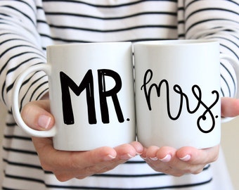 Mr and Mrs Mug set, Engagement Gift, Couples Mug set, Newlywed Gift, Couples Gift, Wedding present, Bride and Groom, Wedding Shower Gift