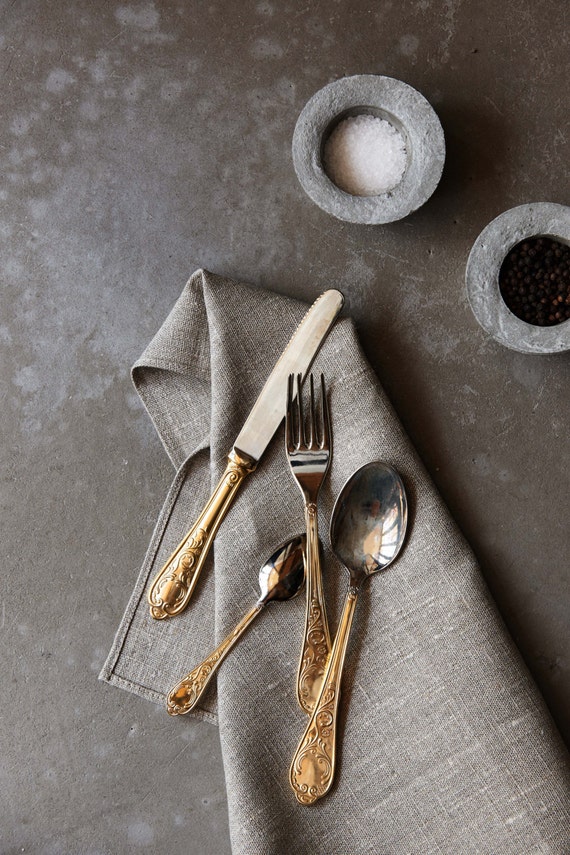Linen fiesta napkins set of 8, dinner linen napkins, cloth napkins bulk, organic napkins for farmhouse table decor - size 18x18 inch 0240
