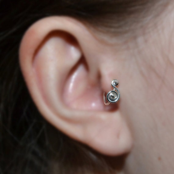 Tragus Earring 7mm - Silver Nose Ring - Rook Earring - Cartilage Hoop - Forward Helix Earring - Septum Ring - Tragus Piercing 18 gauge
