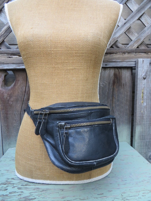 1980s Leather Fanny Pack Large bag Purse Unisex Black