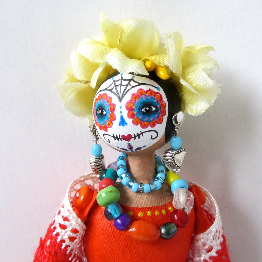 minnie mouse dia de los muertos doll