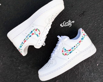 are air force 1 tennis shoes