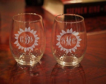 Monogram Wine Glass, Sunflower Wine Glass, Etched Wine Glass, Birthday Wine Glass, Wine Glass Gift, Sunflower Glass