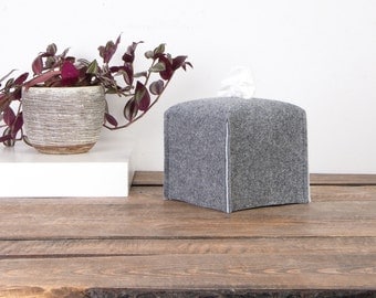 Cube tissue box cover, various color, felt Kleenex box cover, housewarming gift, fabric box cover, bathroom lining