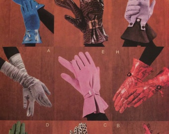 OOP 7949 Vogue (2004) "Vogue Accessories" misses' gloves. All sizes (SM to Lg, 7-8-9). Complete, unused, FF. Excellent condition.