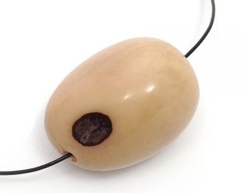 1 Tagua beige, nut, 35-50mm, 1 piece, Tagua bead, natural Pearl, natural jewelry, pendant, natural beads, seed, stone nut