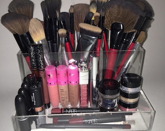 Makeup organizer