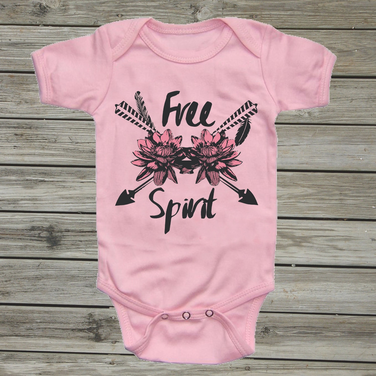 Boho baby clothes. Bohemian baby outfit. Newborn girl outfit.