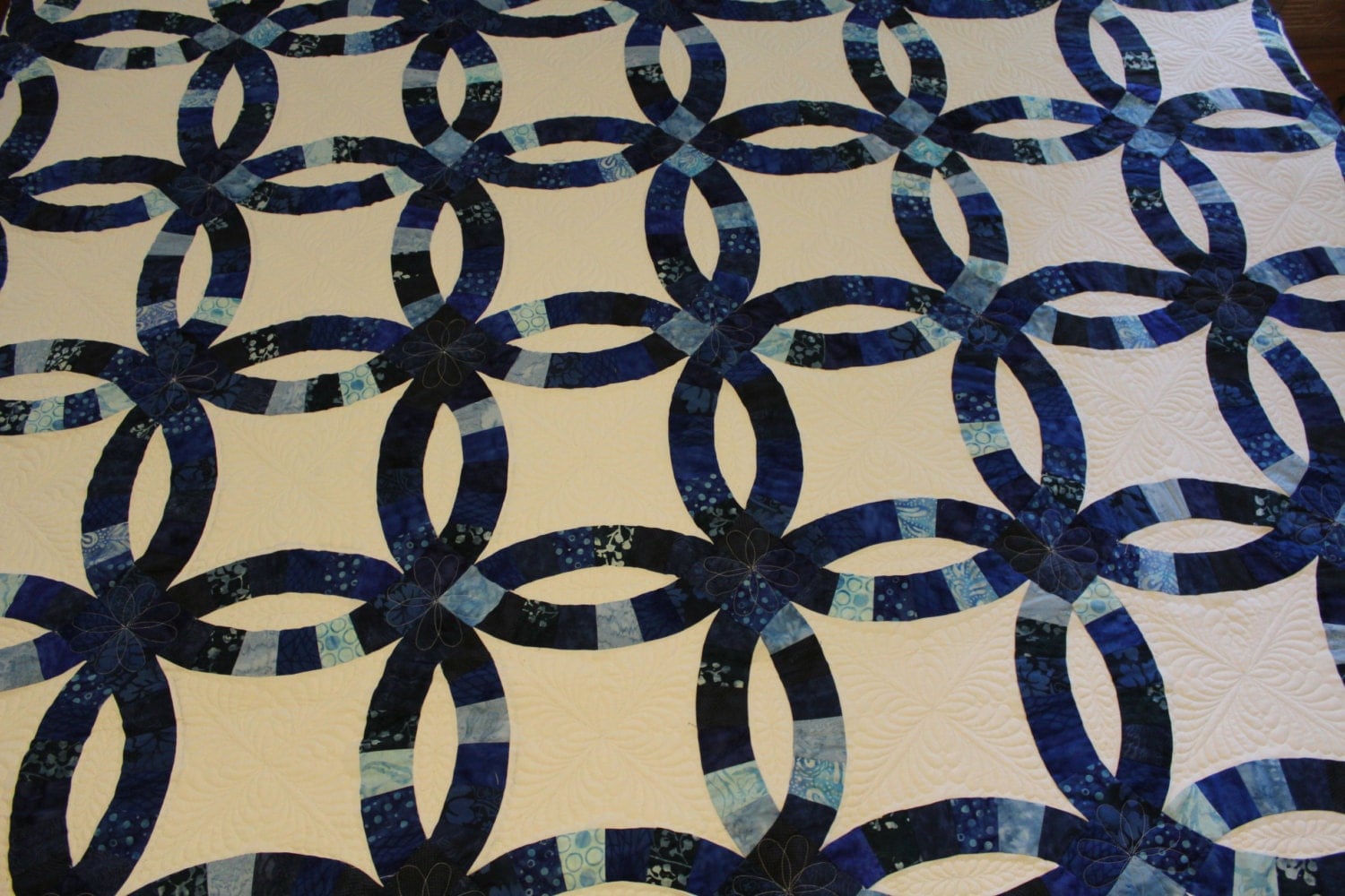 Handmade double wedding ring quilt