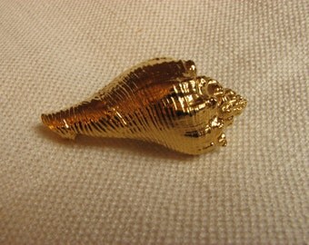Vintage Nina Ricci Signed Conch Shell Brooch