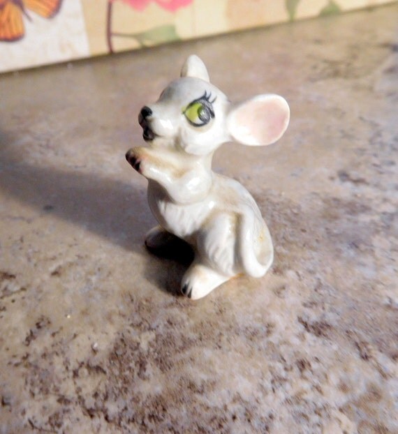 small mouse figurines