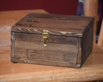 Medium keepsake box, memory box, baby memory box, anniversary box, decorative box, wooden box, wooden keepsake box