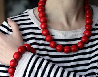 Red Wooden Bead necklace, rockabilly necklace, ukrainian style, chunky wood necklace, wooden jewelry, chunky necklace, ethnic beads