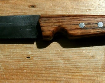 Bushcraft Knife With Finger Groove