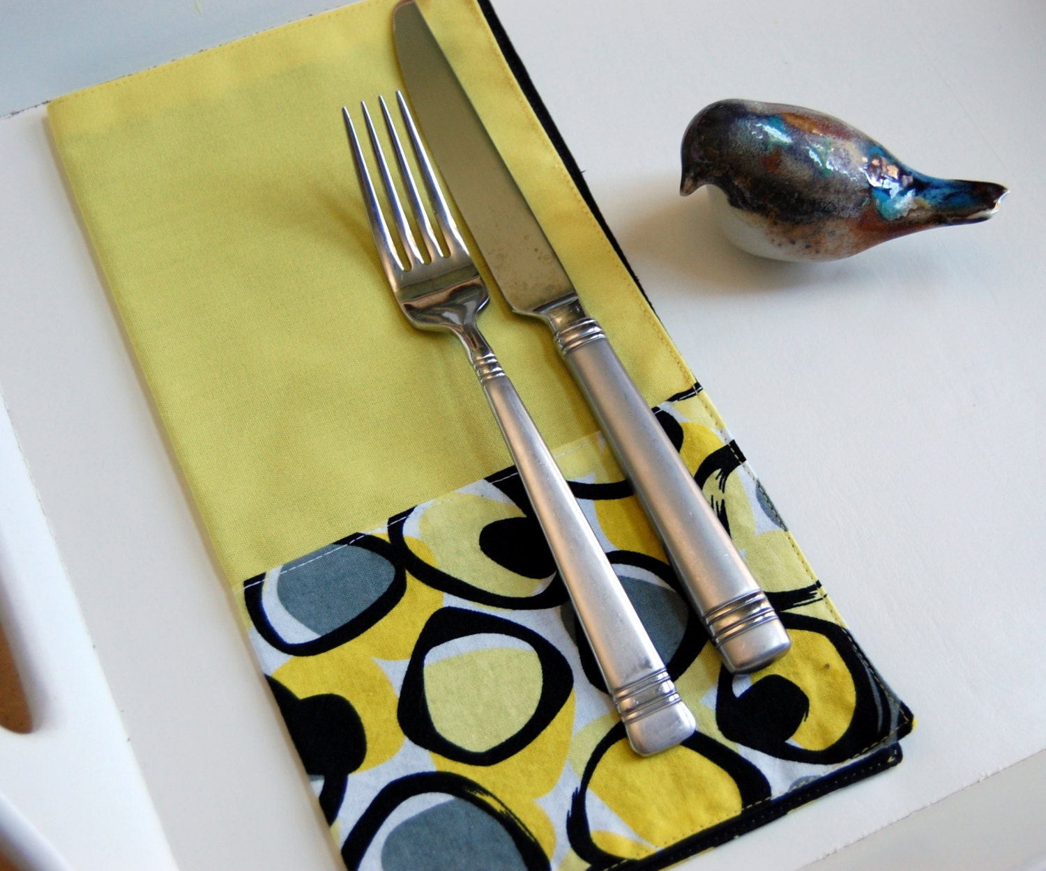 Lemondrop Modern Cloth Napkin / single cloth napkin
