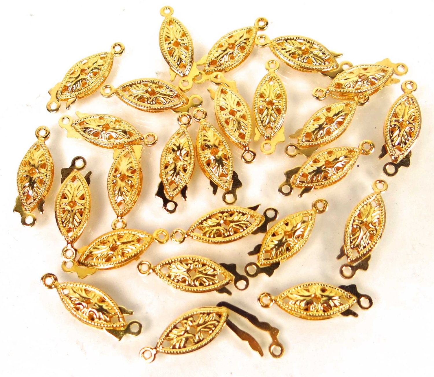 25 Gold Plated Brass Fish Hook Clasps Filigree Horse Eye Oval Fishhook ...