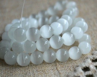 50 Cat's Eye Glass 8mm White Round Beads Fiber Optic 16" Strand