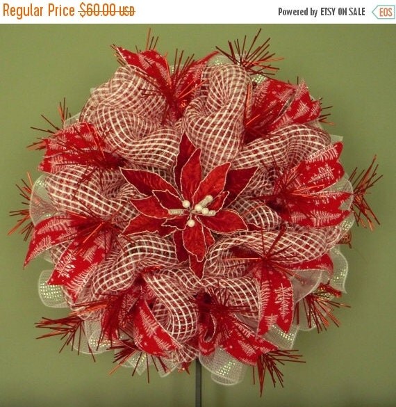 END of YEAR SALE Red White Wreath, Christmas Wreath, Christmas in July, Poly Mesh Wreath (880)