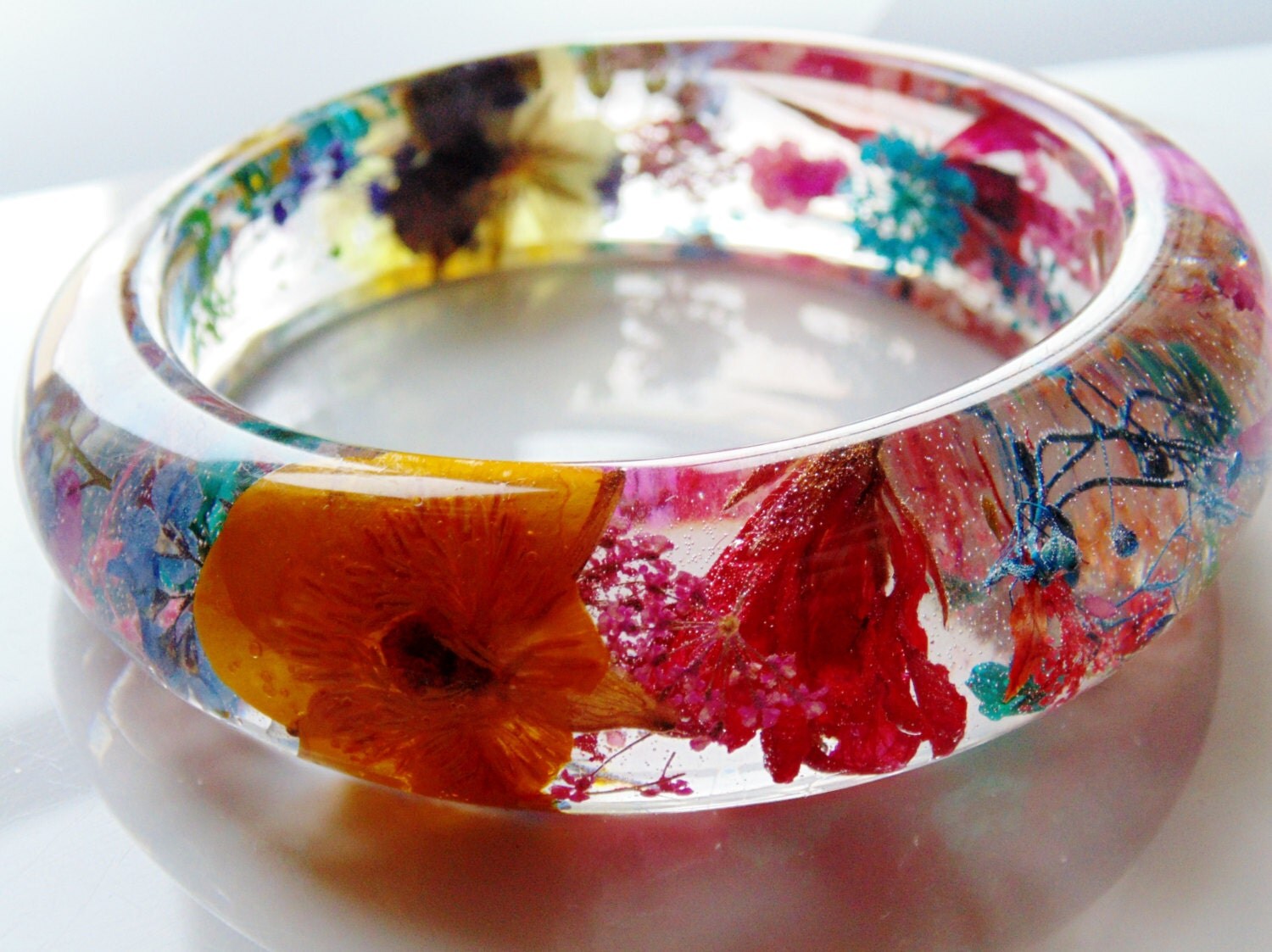 Flower Resin Bangle Eco Friendly Resin Bracelet Pressed