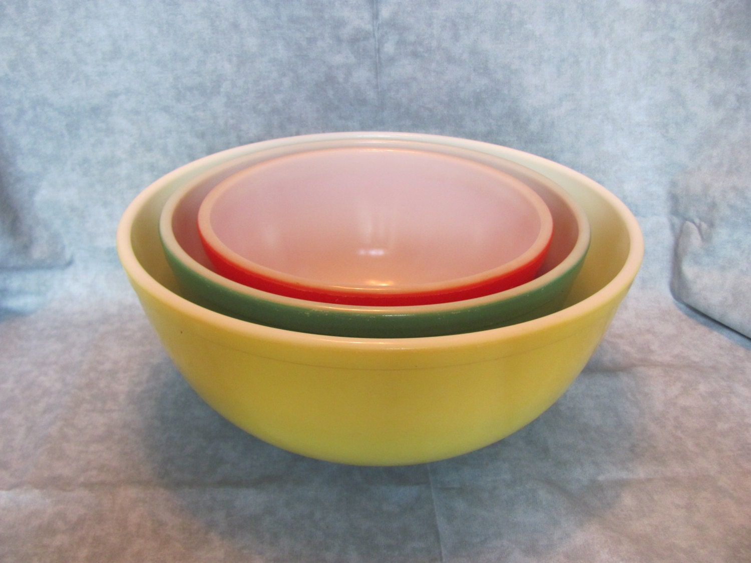 Pyrex Primary Colors Mixing Bowl Set of 3 From 1940s