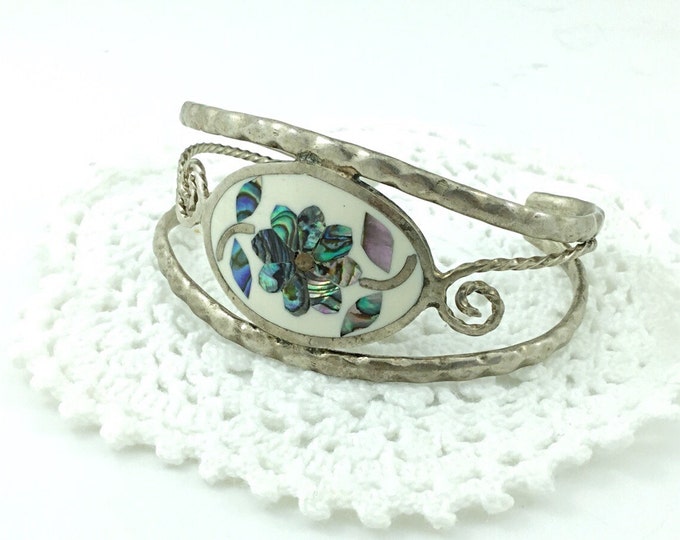 Vintage Sterling Mexican Cuff, Cuff with Turquoise Stones. Signed Hecho Mexico. Vintage 925 Sterling Cuff Bracelet with mother of pearl.