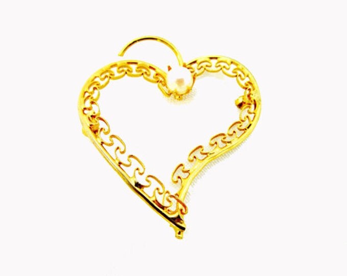 Heart Brooch of gold filigree and pearl pin