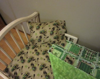 JOHN DEERE Fabric Toddler Crib Bedding SET I Dig Dirt Work Hard Play Harder Rag Quilt Sheet & Pillow Case
